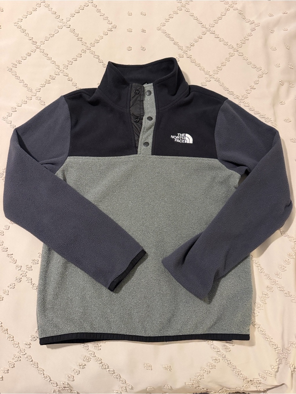 The North Face Boy’s Quarter-Snap Fleece Pullover - Gray/Charcoal